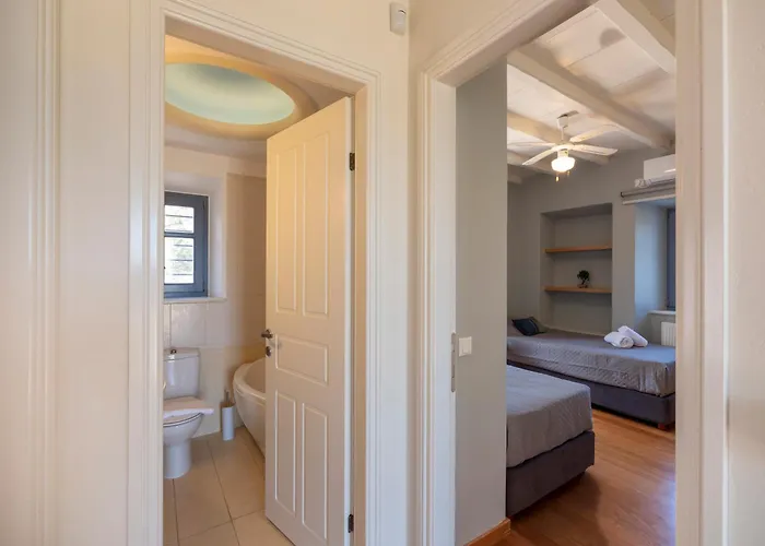 Paros Tranquility Villa *